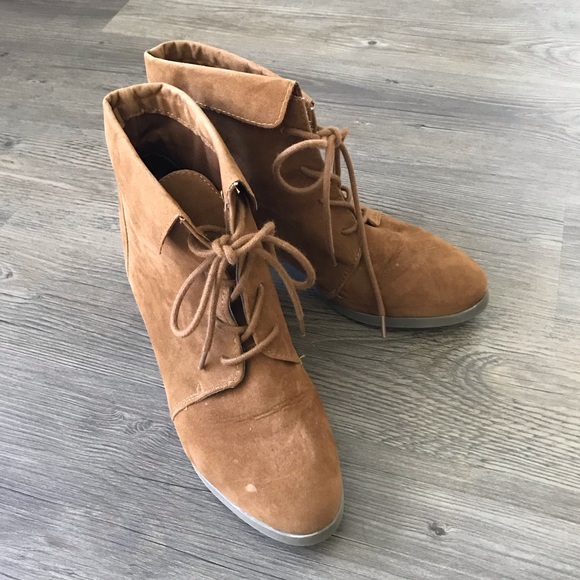 MADDEN GIRL brown booties - Picture 4 of 7